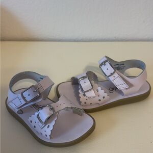 Footmates Girls' Lilac  Buckle Sandals